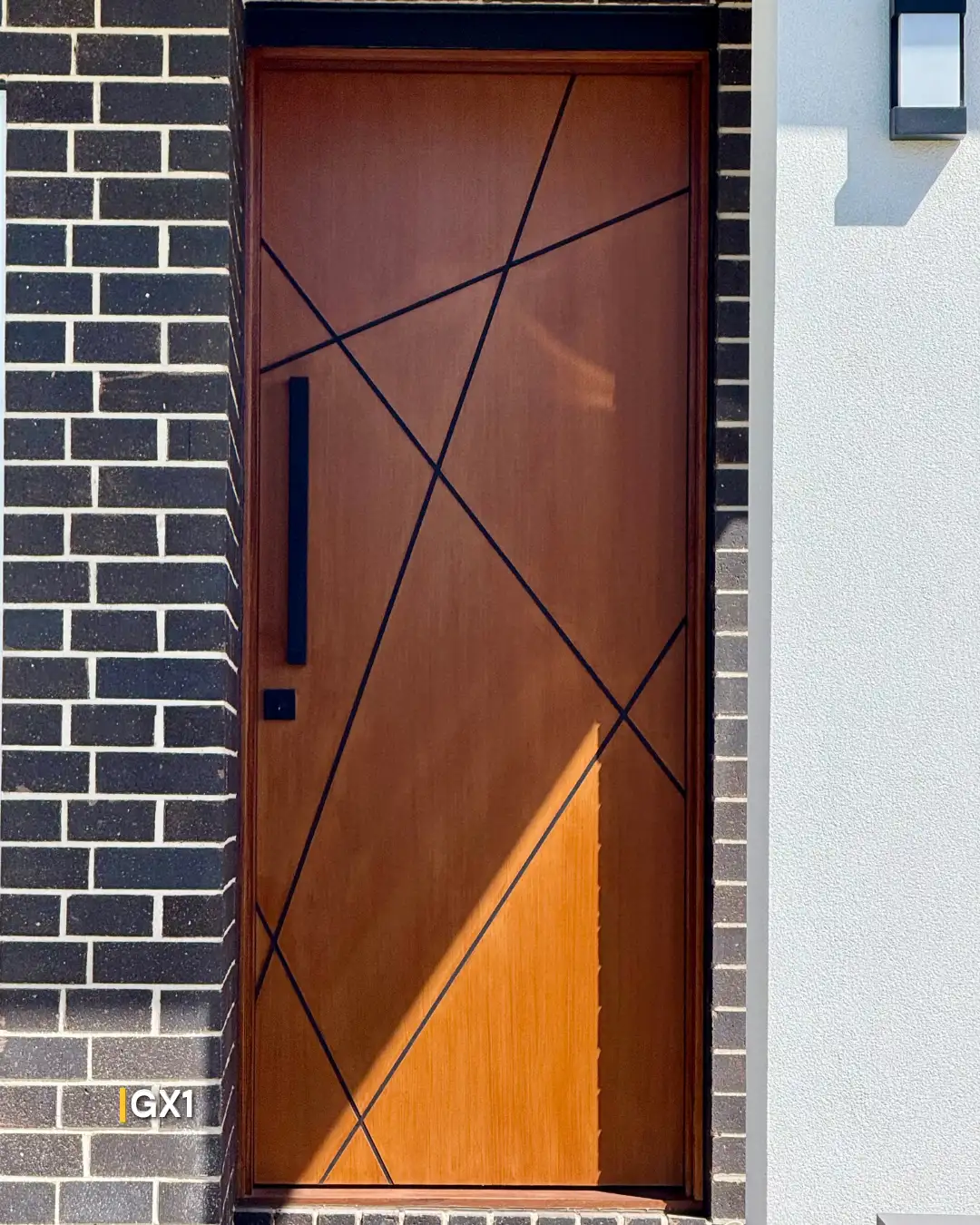Custom Door GX1